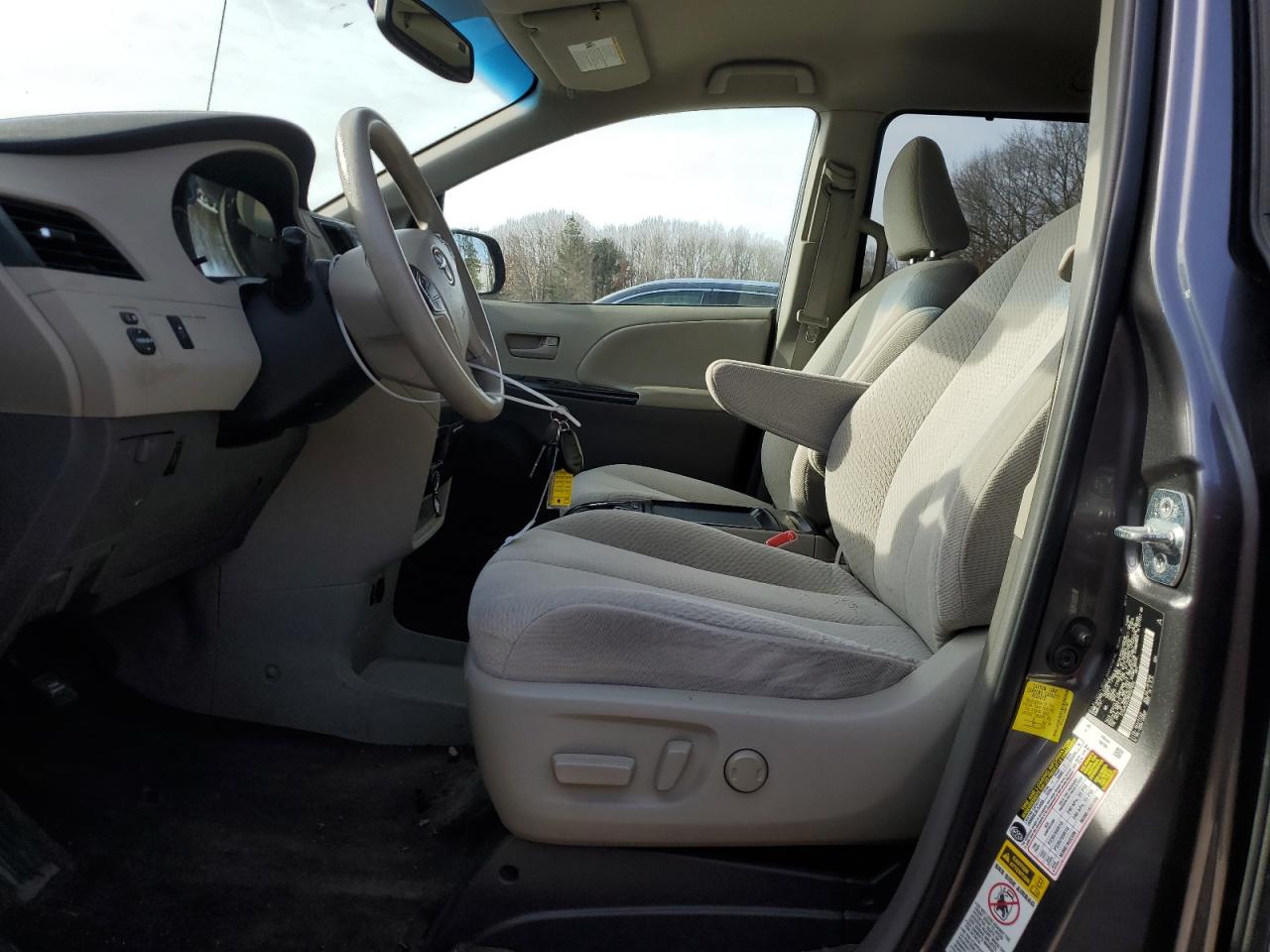 2011 Toyota Sienna Le VIN: 5TDJK3DC9BS027802 Lot: 86799414