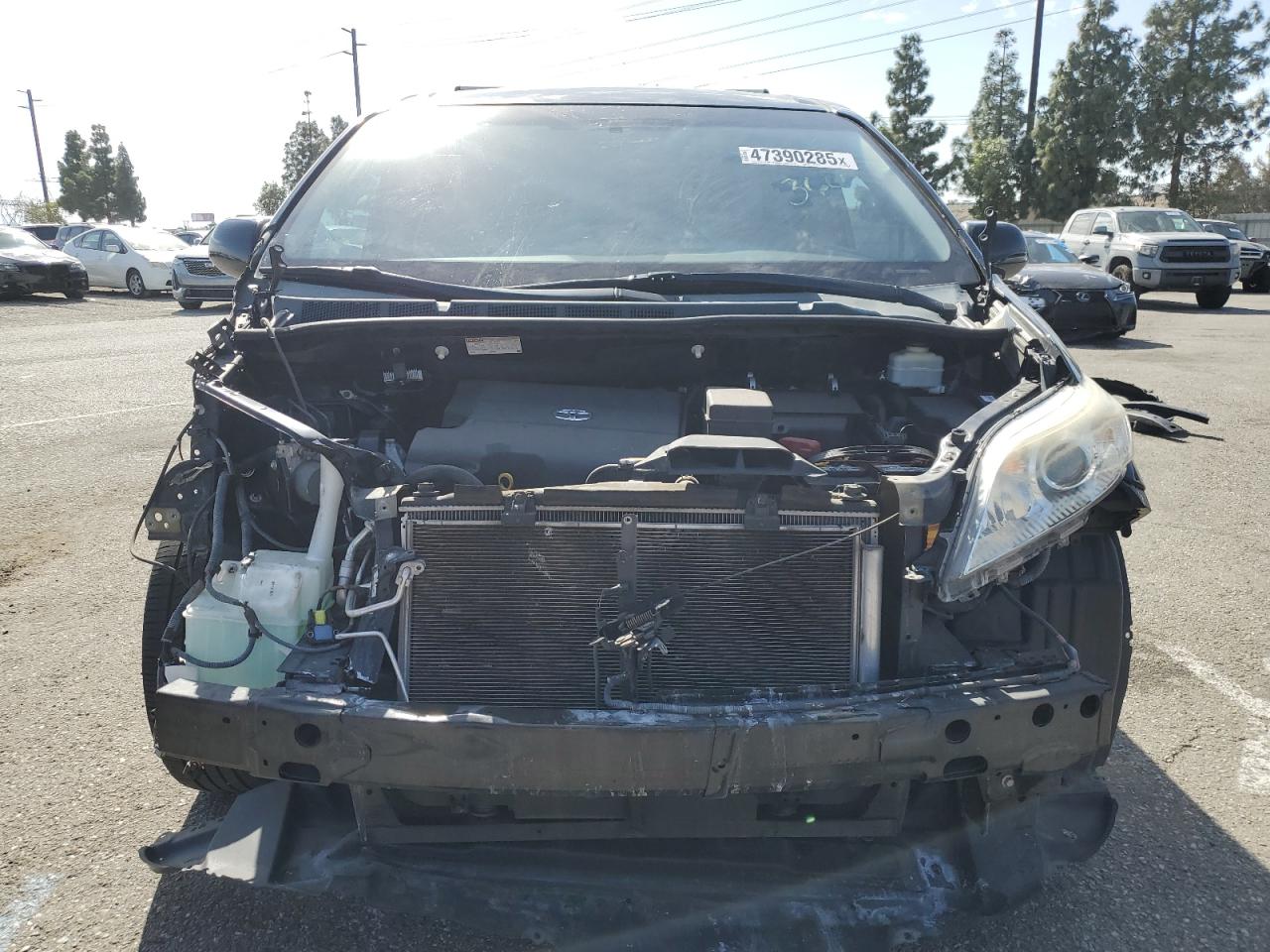 2015 Toyota Sienna - Image 5