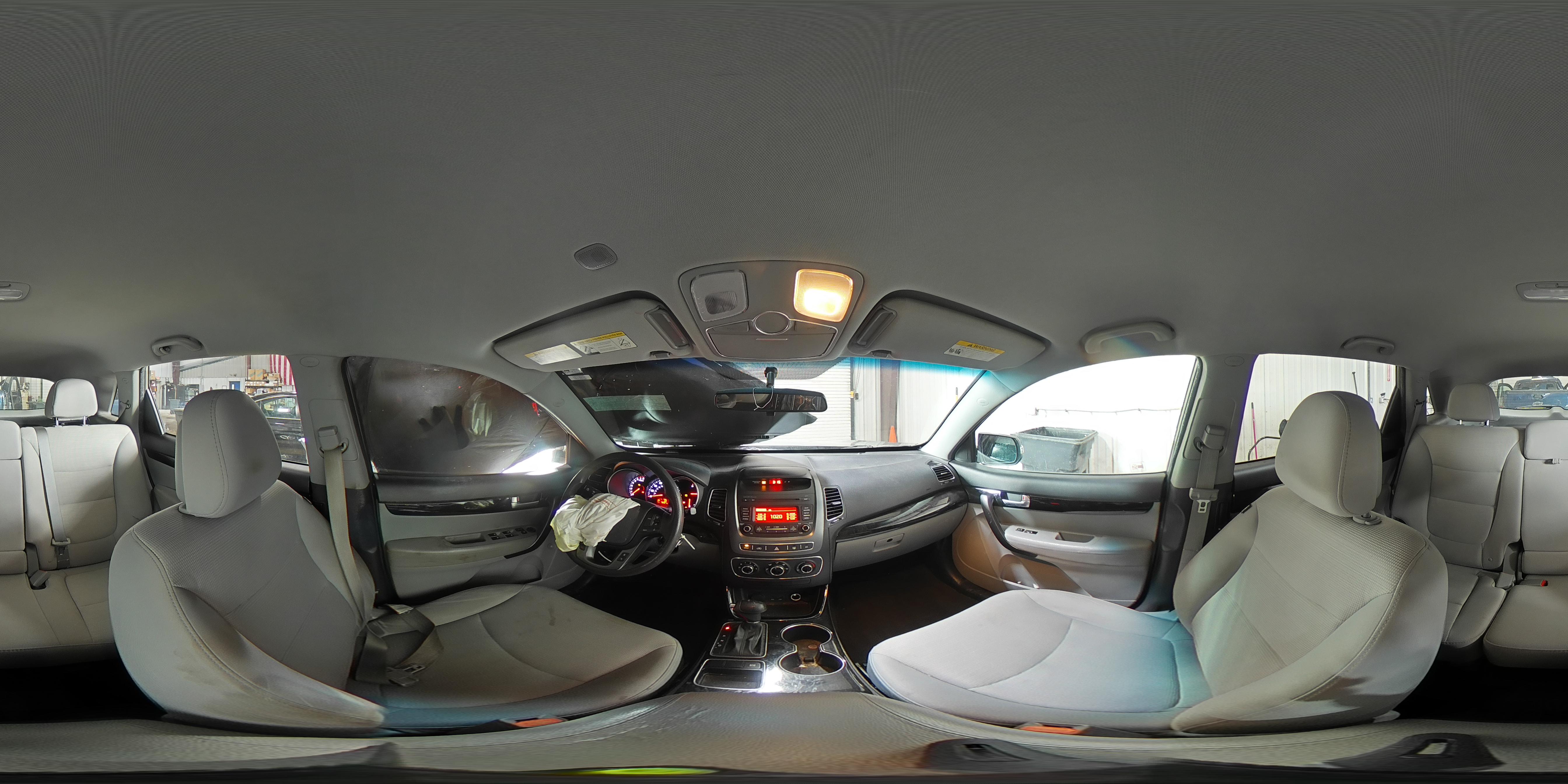 2015 Kia Sorento - Image 16