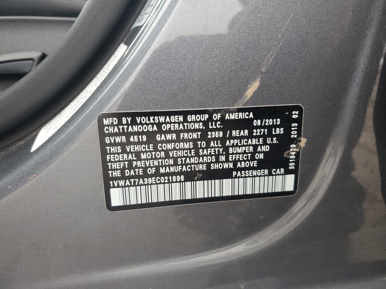 2014 Volkswagen Passat - Image 12