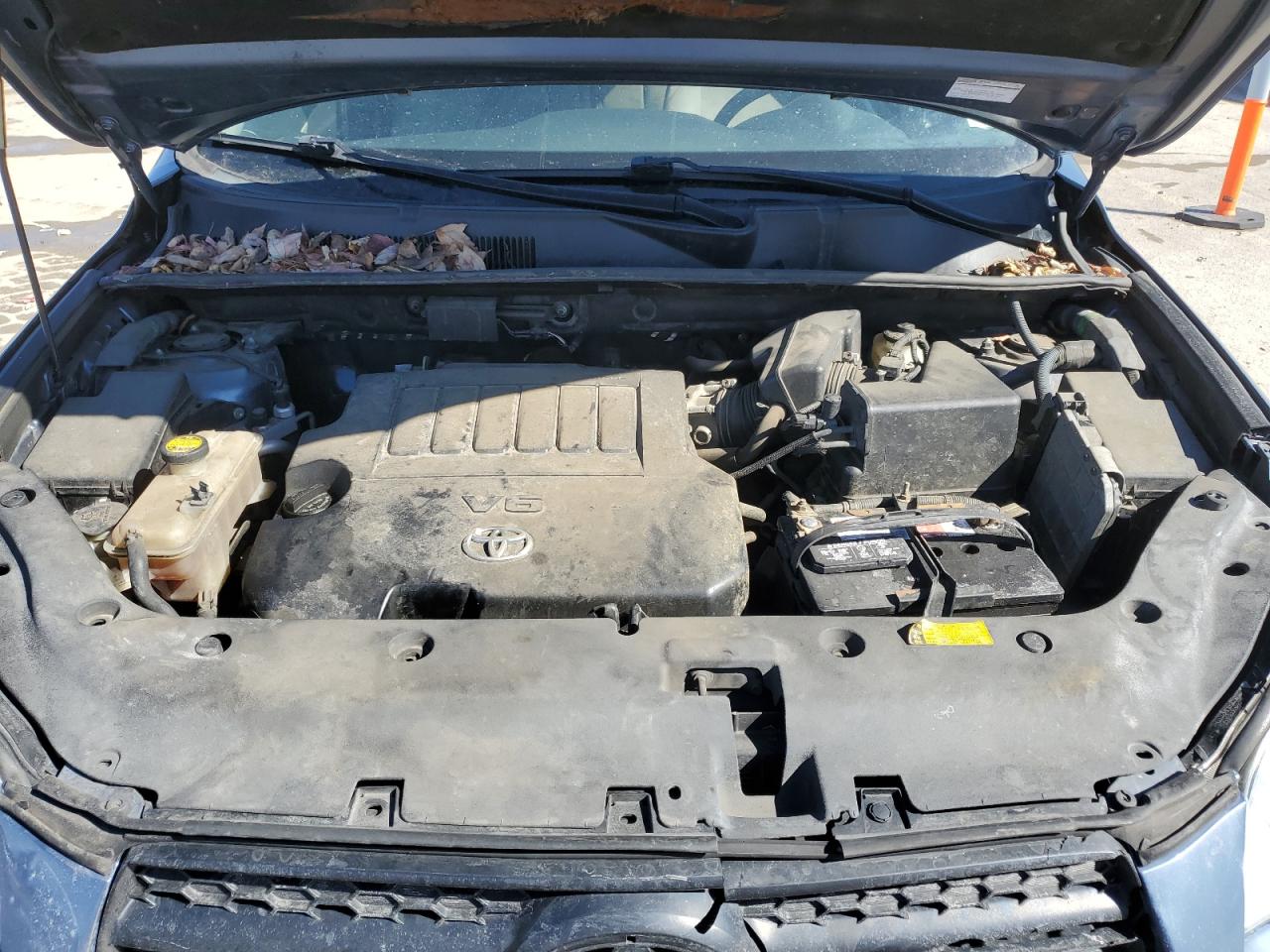 2012 Toyota RAV 4 - Image 12