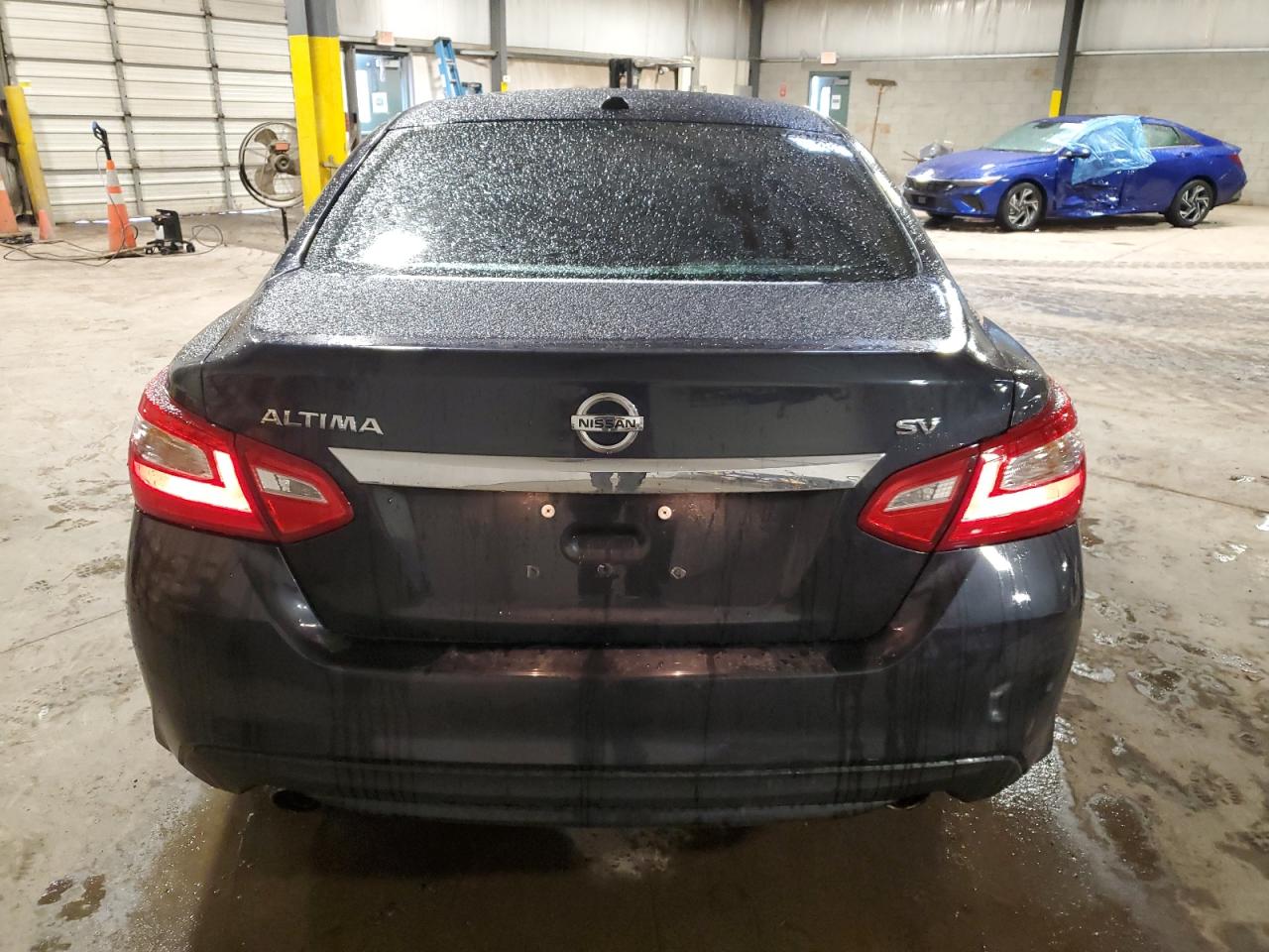 2017 Nissan Altima - Image 6