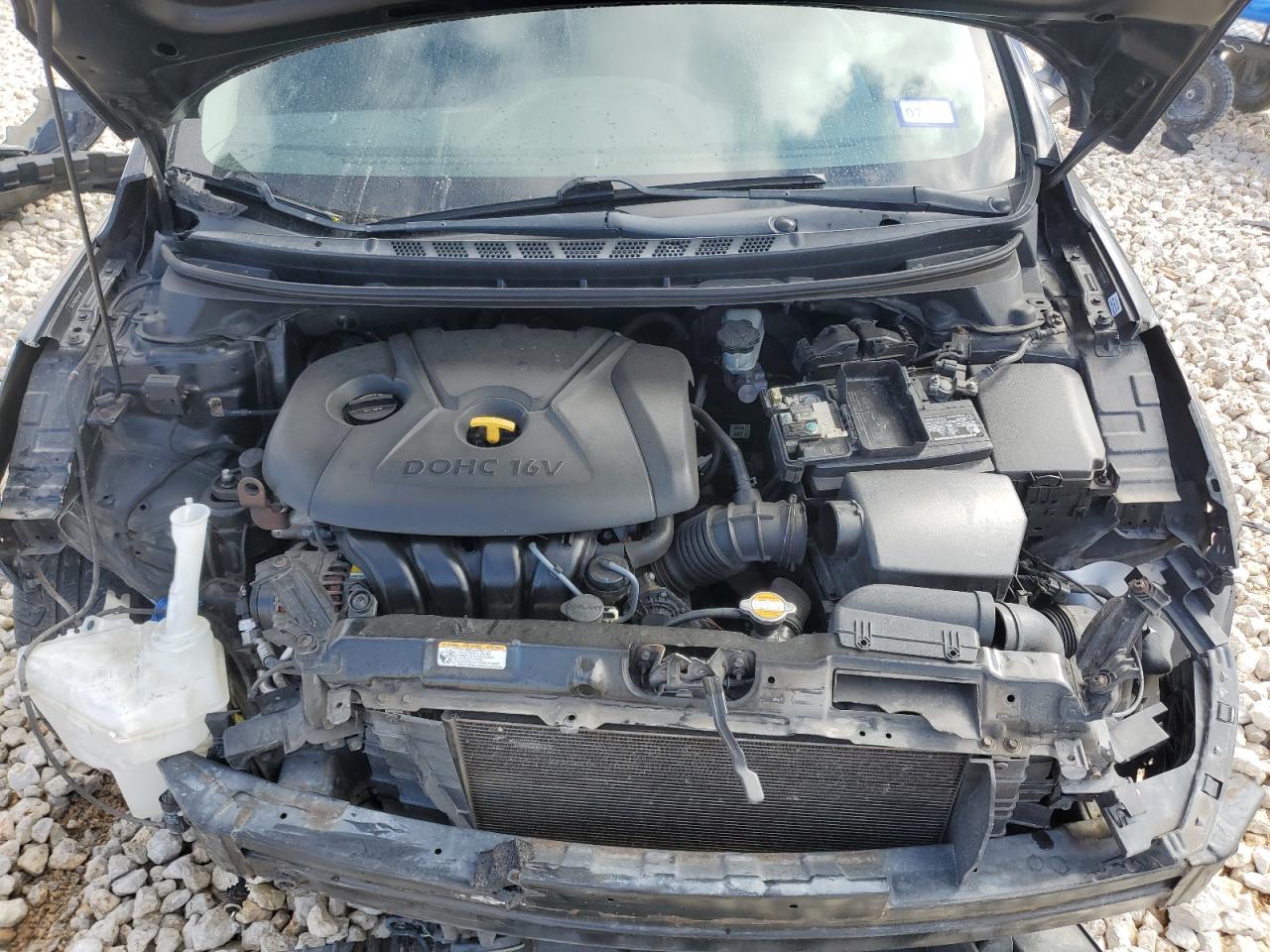 2011 Hyundai Elantra - Image 13