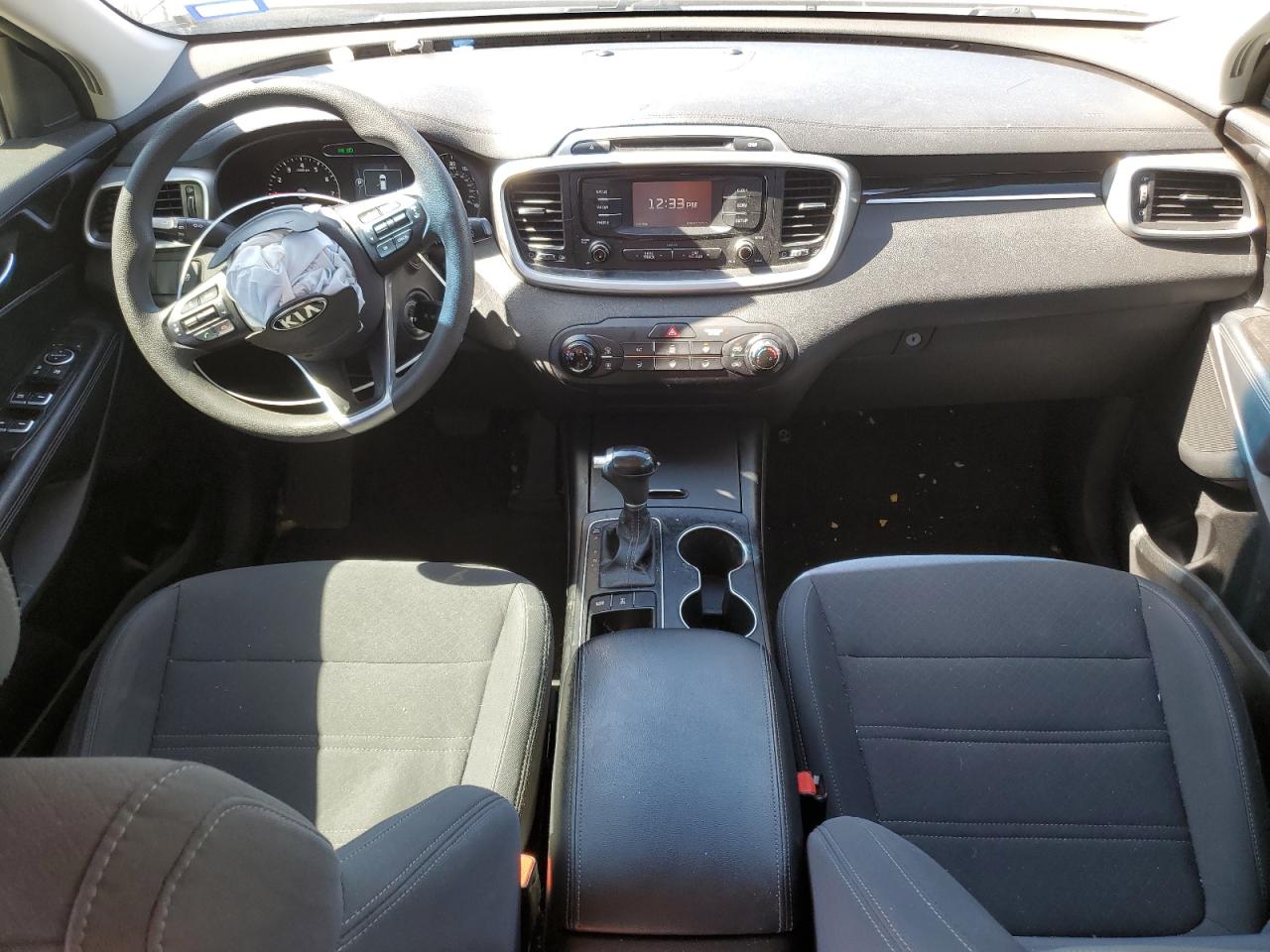 2017 Kia Sorento - Image 8