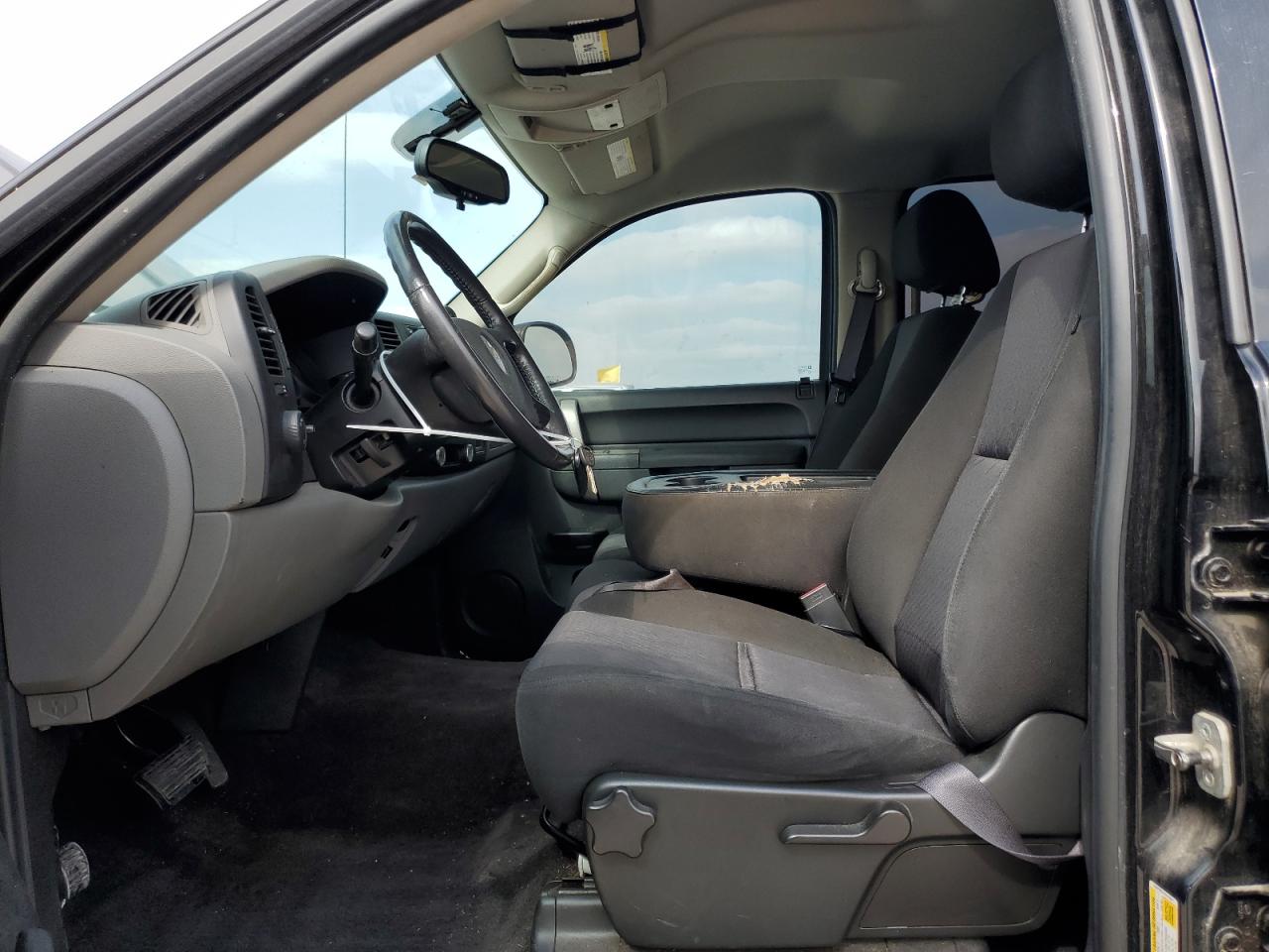 2011 Chevrolet Silverado - Image 7