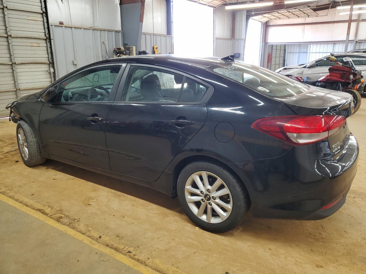 2017 Kia Forte - Image 2