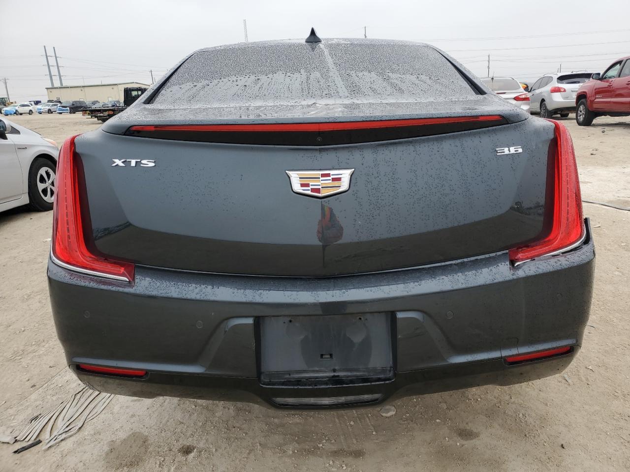 2019 Cadillac XTS - Image 6