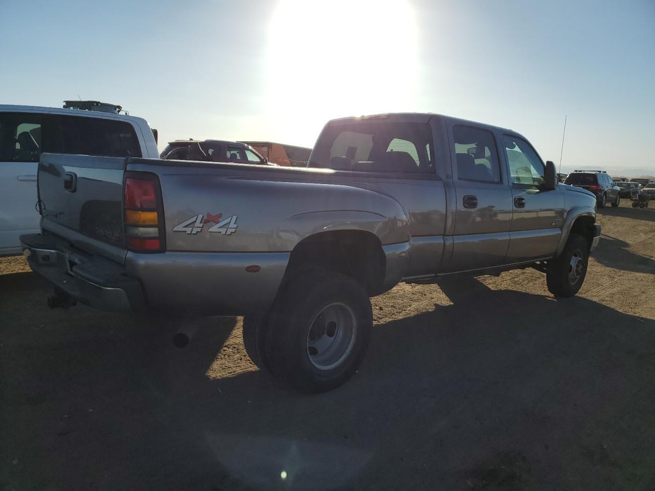 2006 Chevrolet Silverado - Image 3