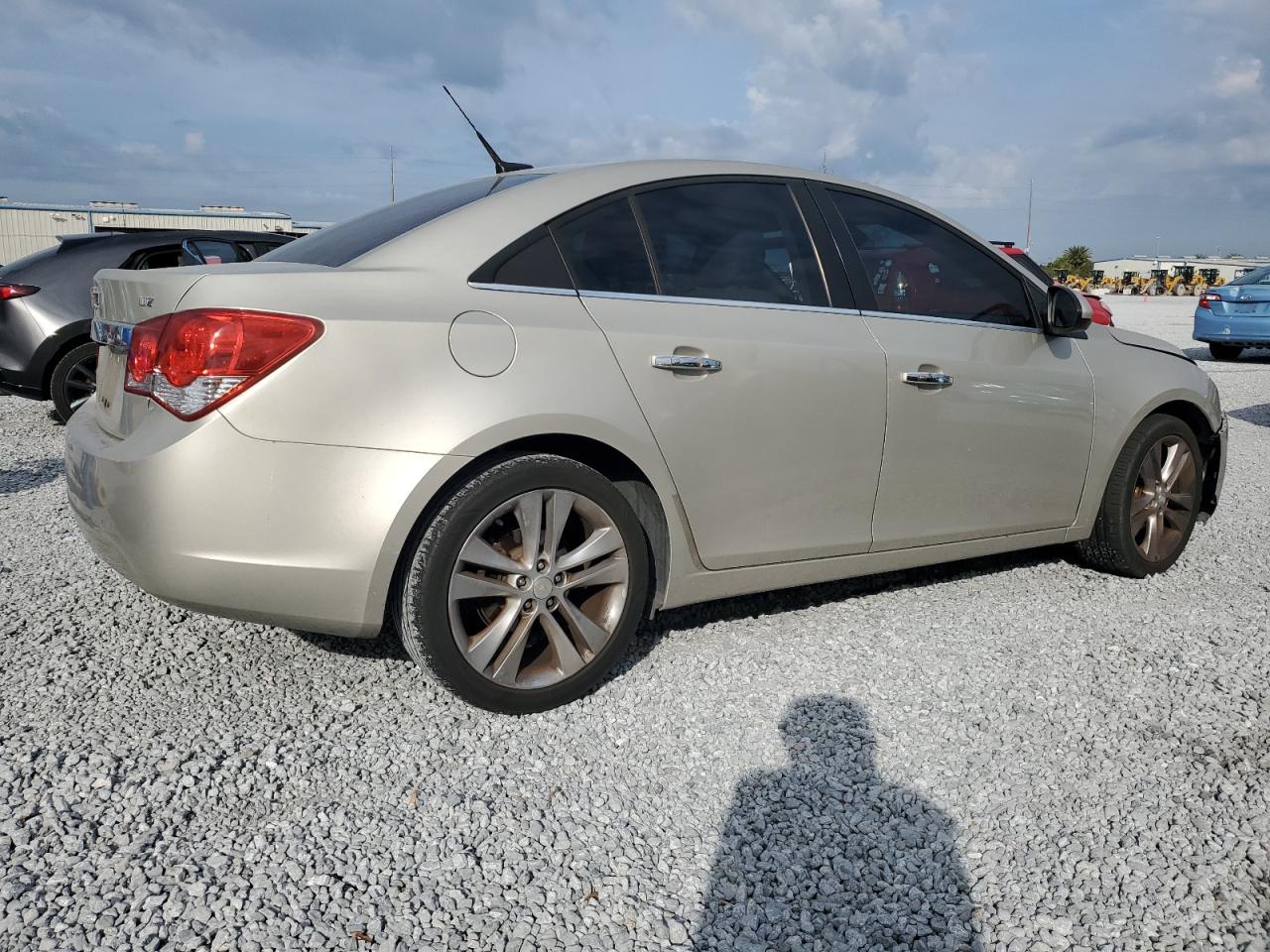2013 Chevrolet Cruze - Image 3