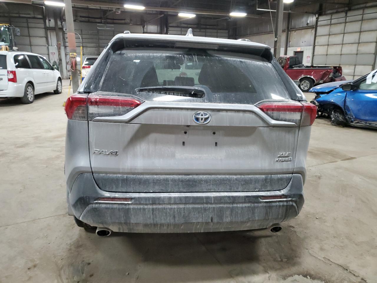 2021 Toyota RAV 4 - Image 6