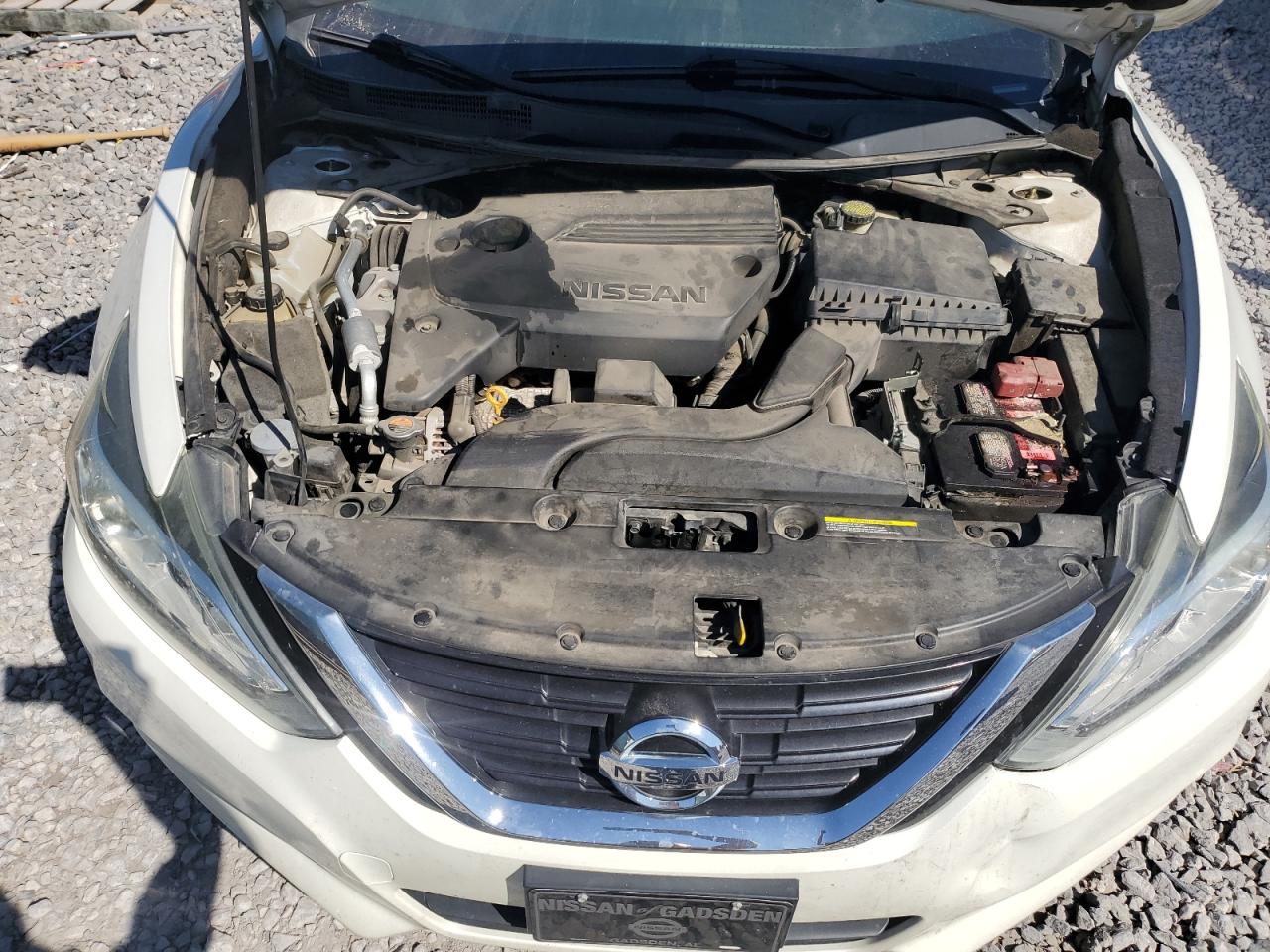 2017 Nissan Altima - Image 11