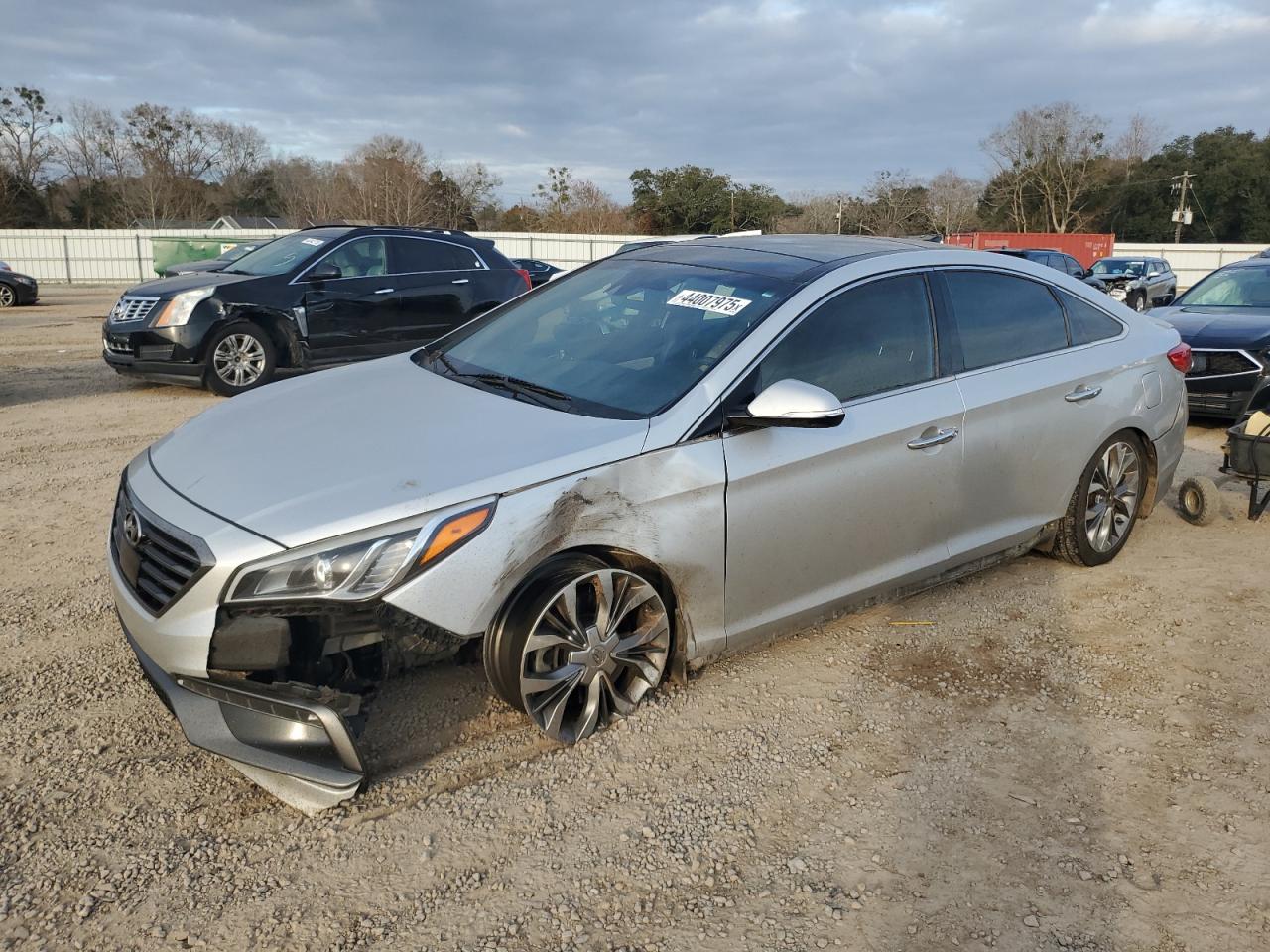 2015 Hyundai Sonata - Image 1