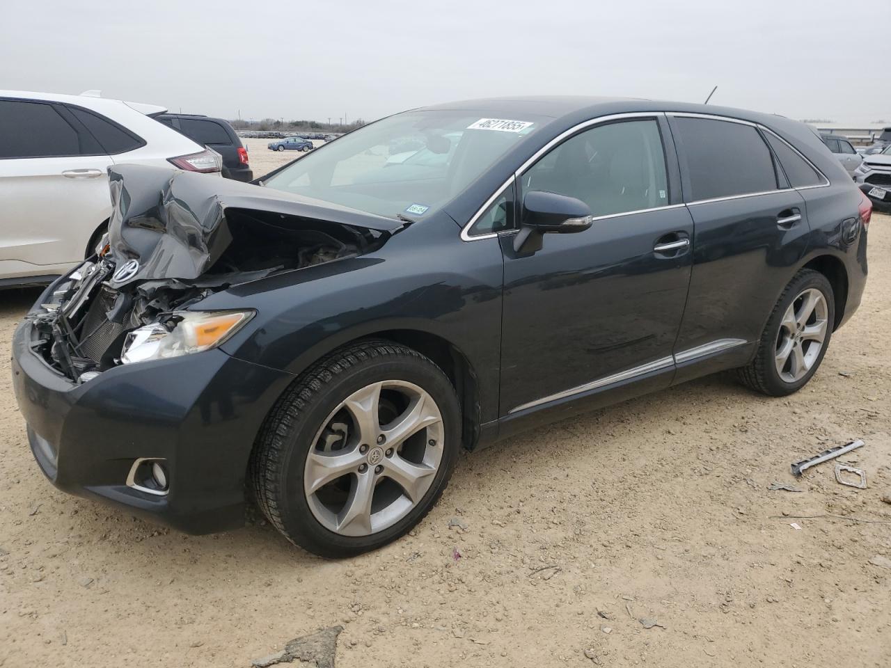 2015 Toyota Venza - Image 1