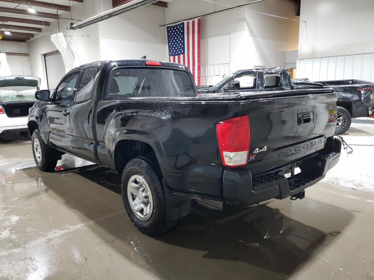 2016 Toyota Tacoma - Image 2