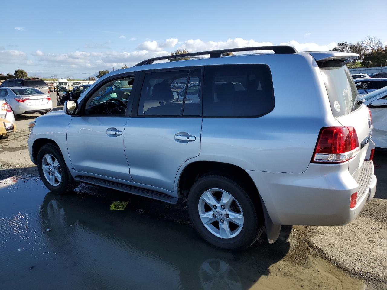 2009 Toyota Land Cruiser - Image 2