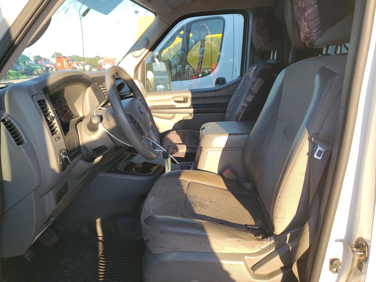 2018 Nissan NV - Image 7