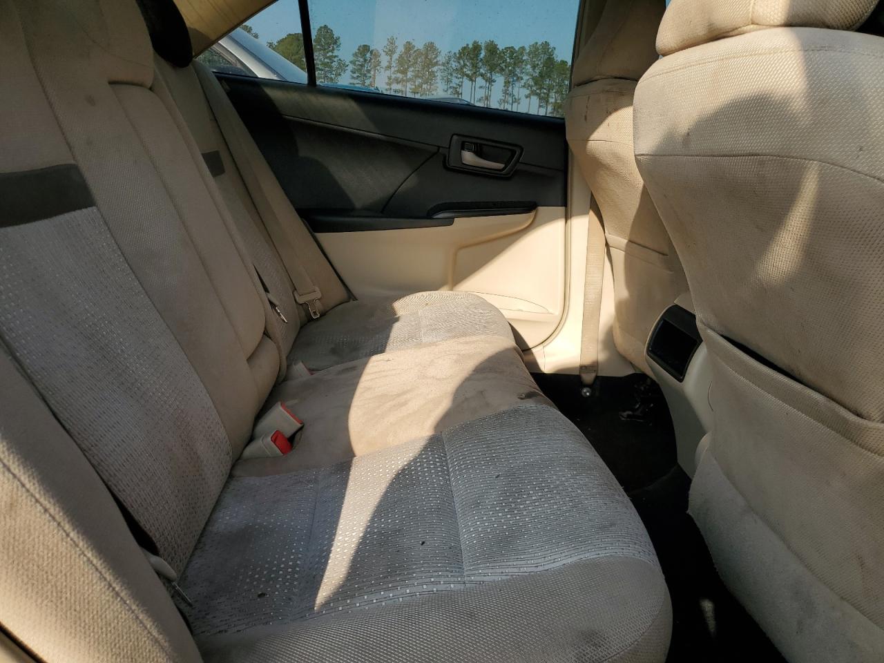 2012 Toyota Camry - Image 10