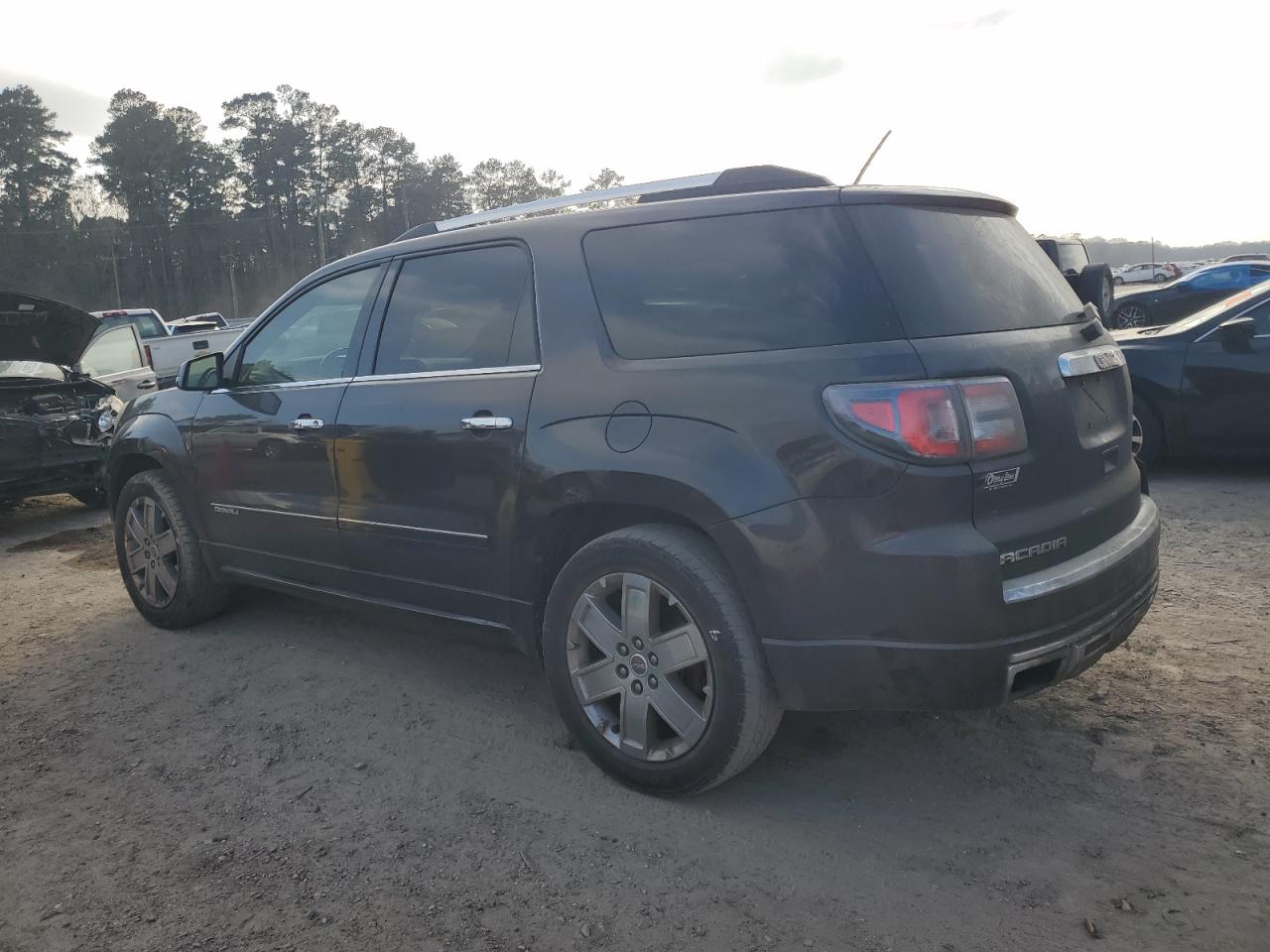 2015 GMC Acadia - Image 2