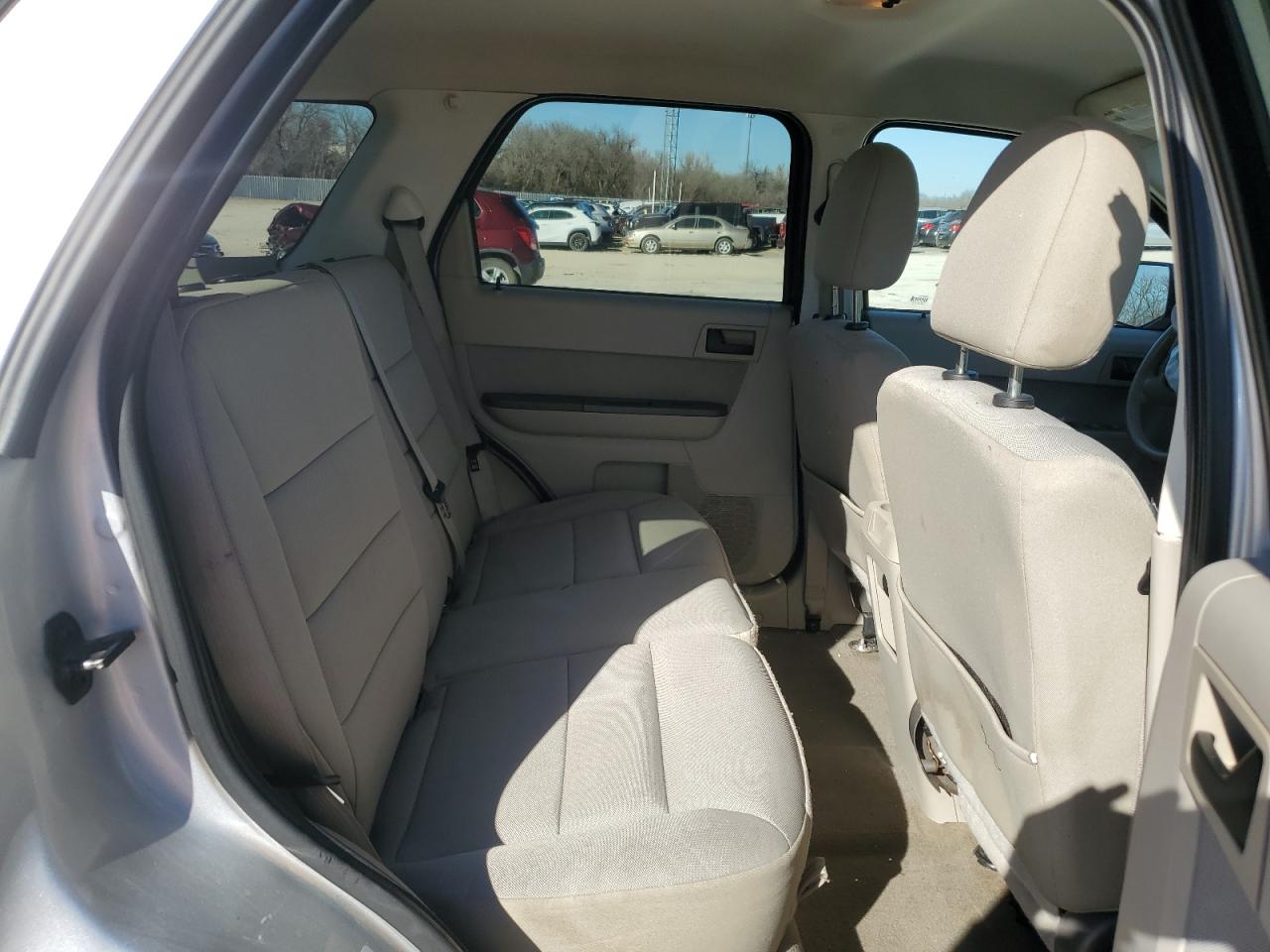 2011 Ford Escape - Image 12