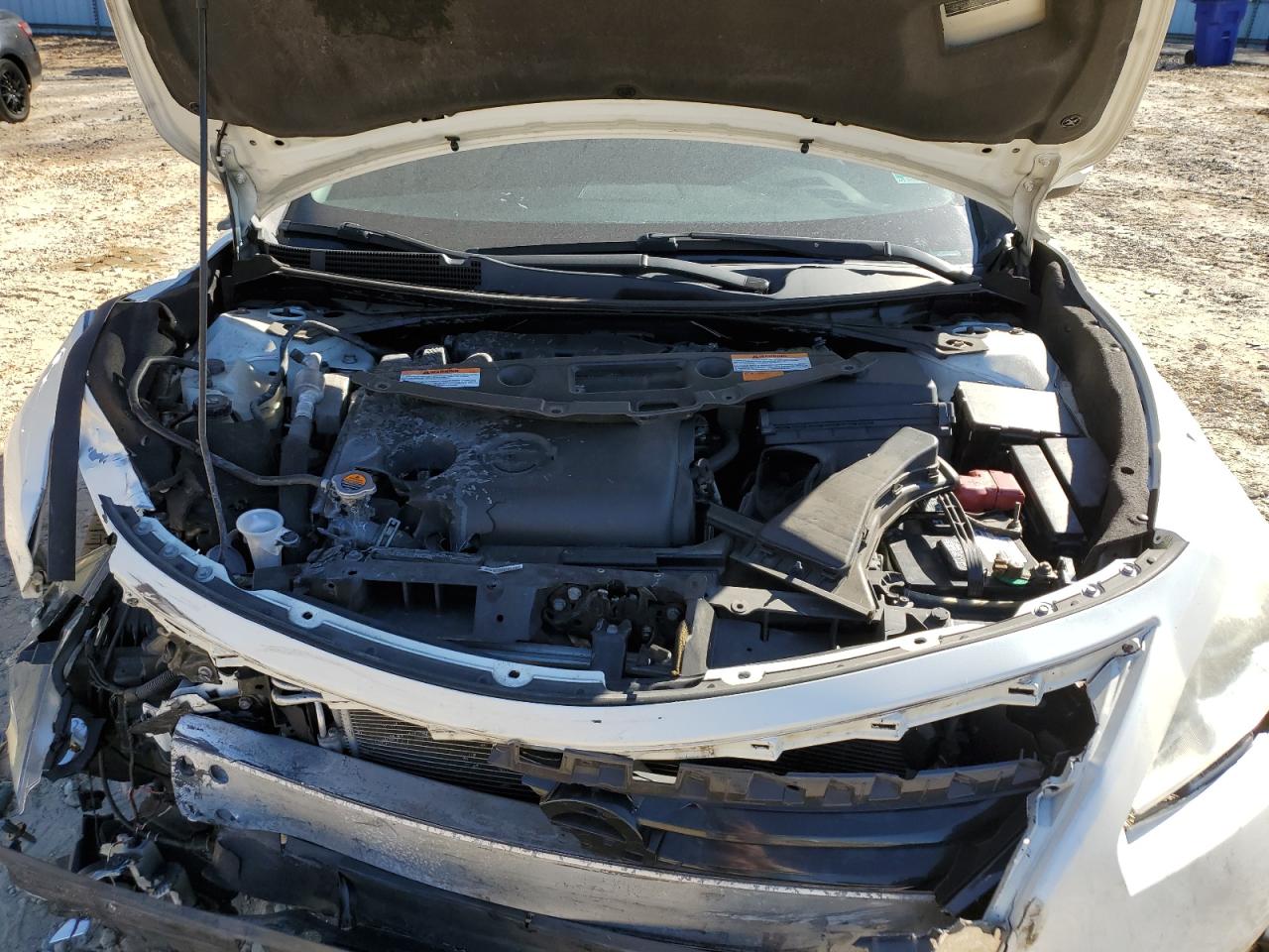 2015 Nissan Altima - Image 13