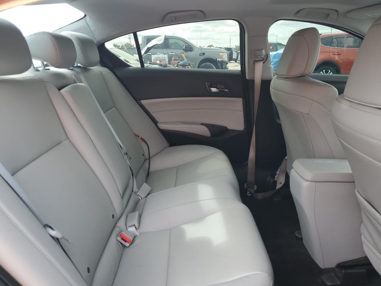 2016 Acura ILX - Image 10