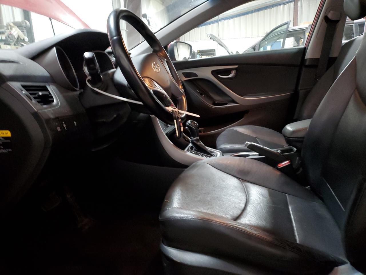 2015 Hyundai Elantra - Image 7