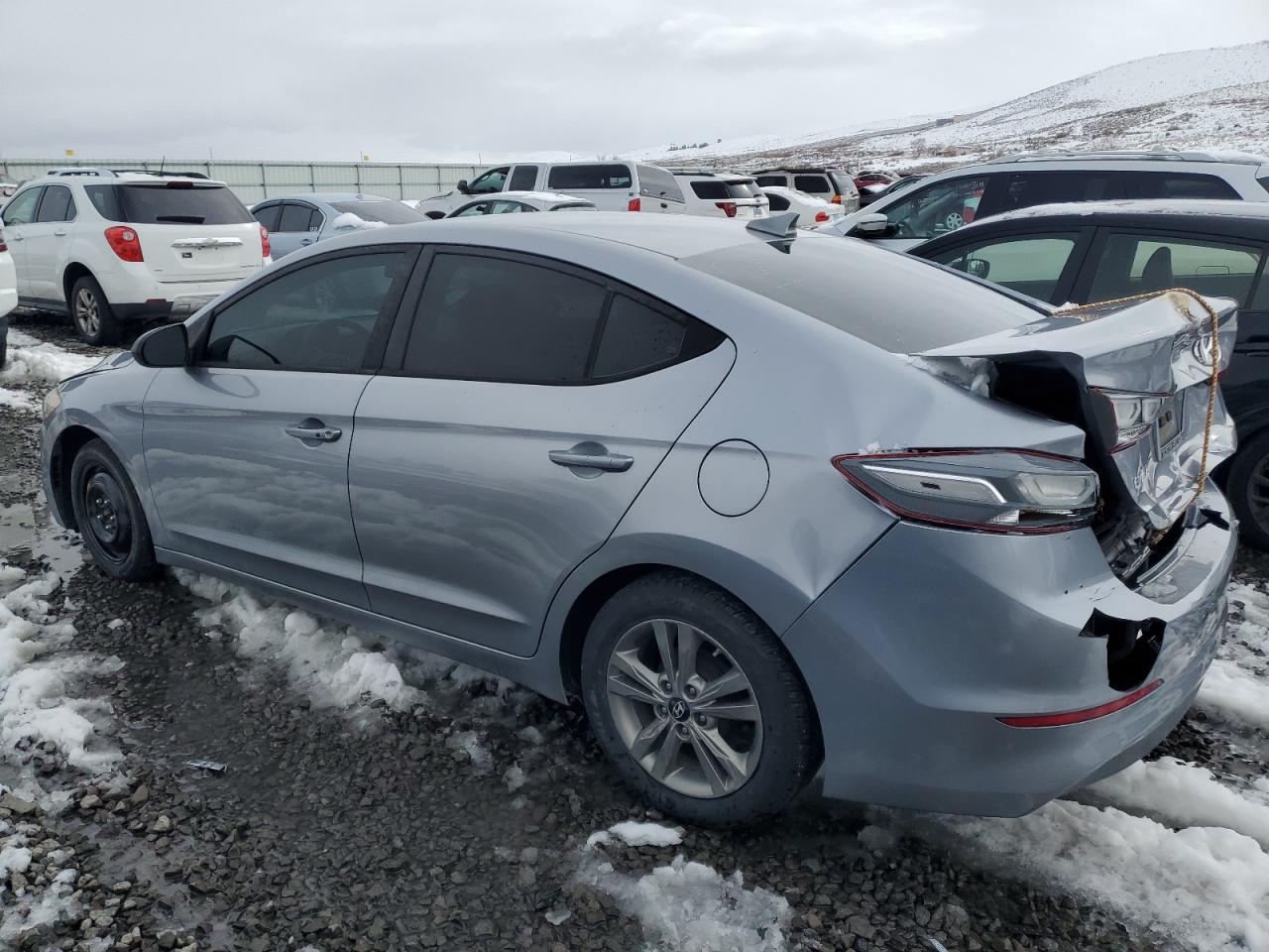 2017 Hyundai Elantra - Image 2
