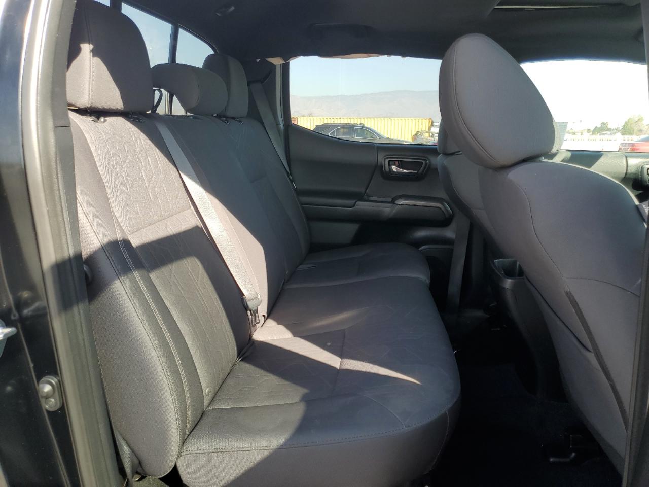 2016 Toyota Tacoma - Image 10