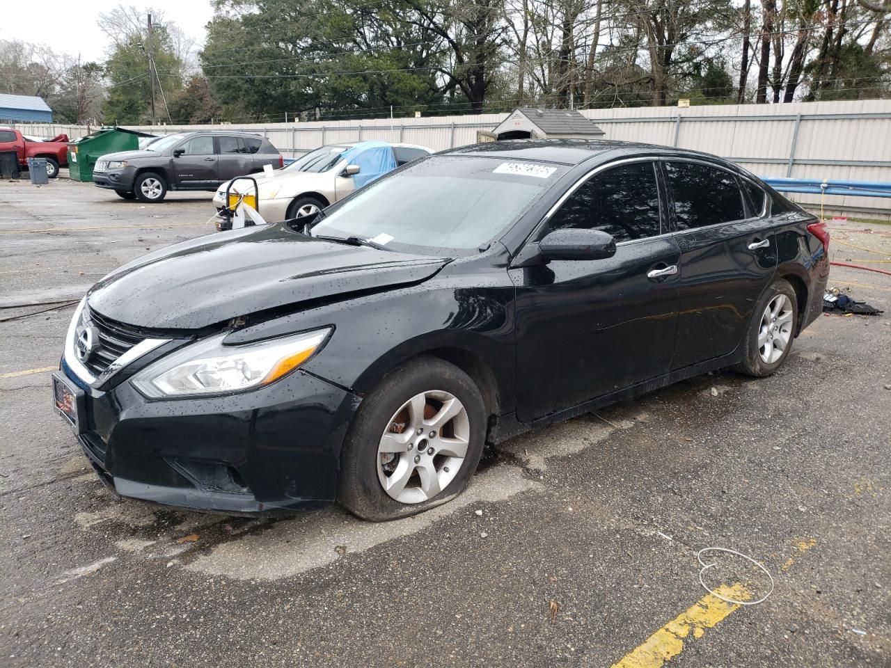 2017 Nissan Altima 2.5 იყიდება Eight Mile-ში, AL - Rear End