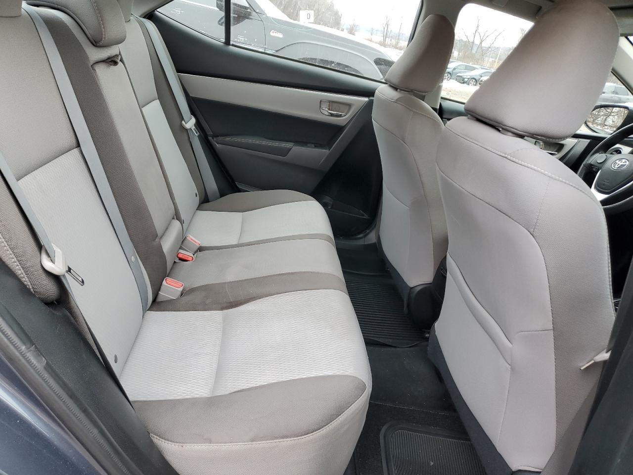2017 Toyota Corolla - Image 10