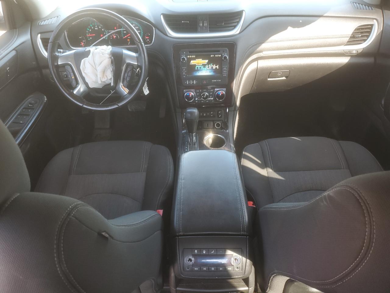 2015 Chevrolet Traverse - Image 8