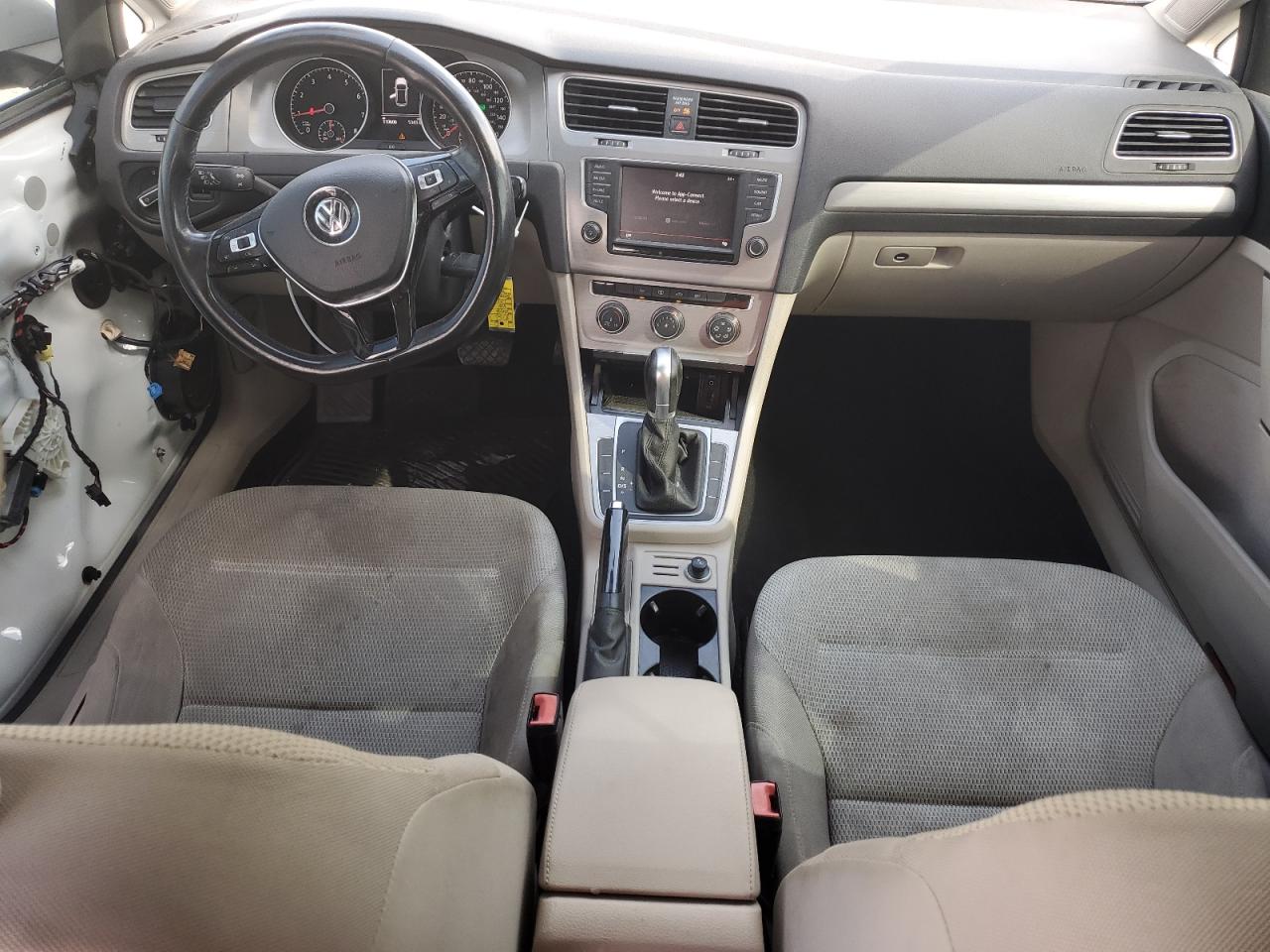2016 Volkswagen Golf - Image 8