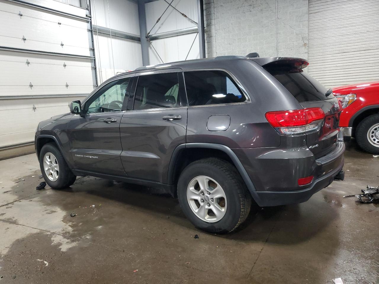 2016 Jeep Grand Cherokee - Image 2