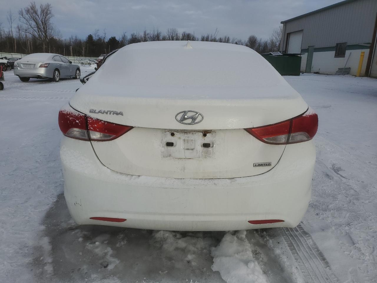 2013 Hyundai Elantra - Image 6