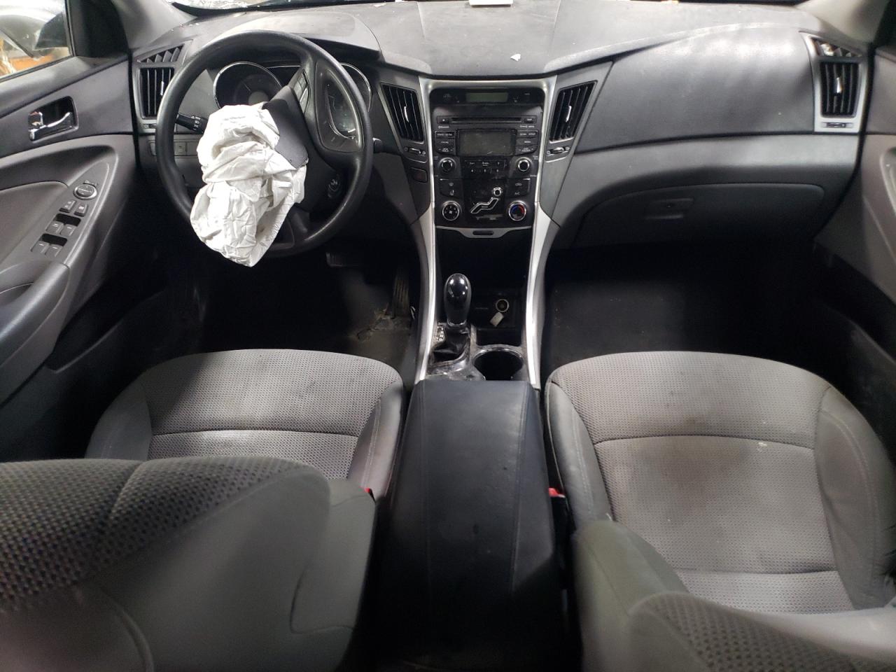 2013 Hyundai Sonata - Image 8
