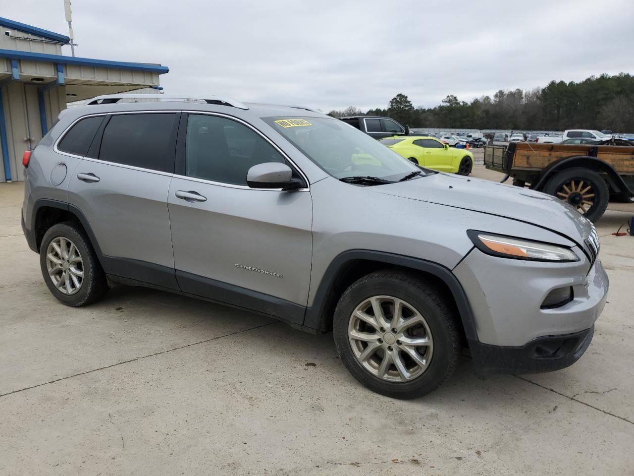 2015 Jeep Grand Cherokee - Image 4
