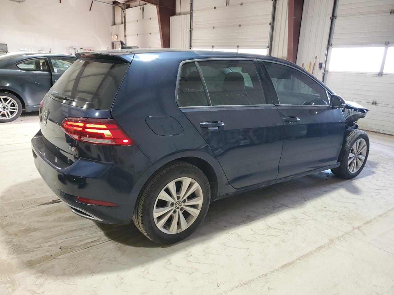 2018 Volkswagen Golf - Image 3