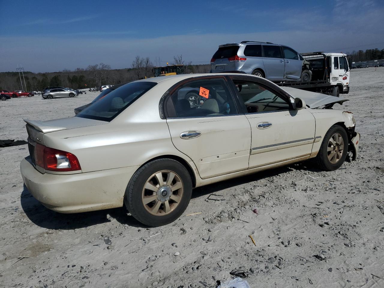 2004 Kia Optima - Image 3