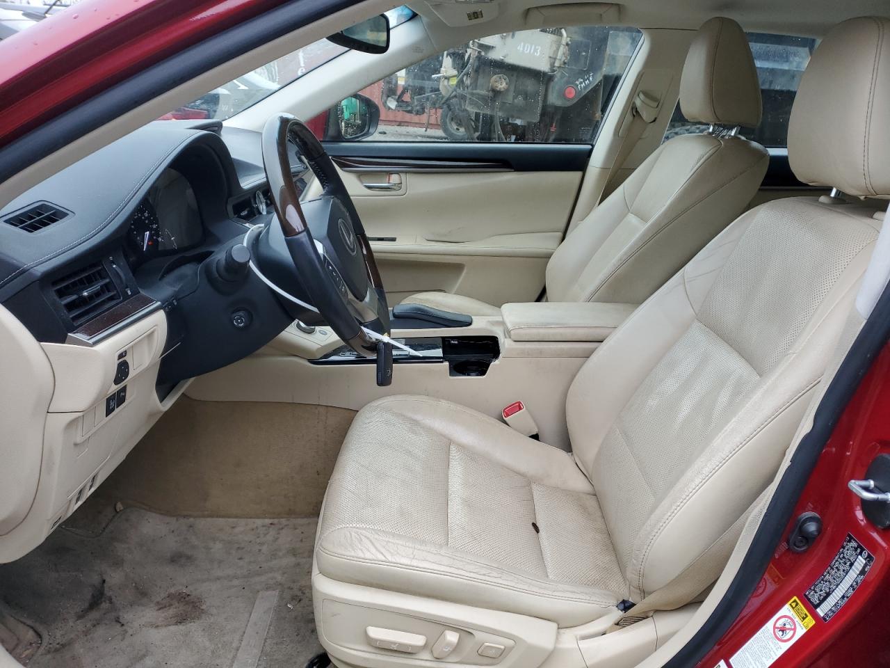 2013 Lexus ES - Image 7