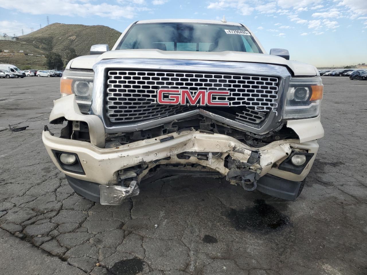 2015 GMC Sierra - Image 5