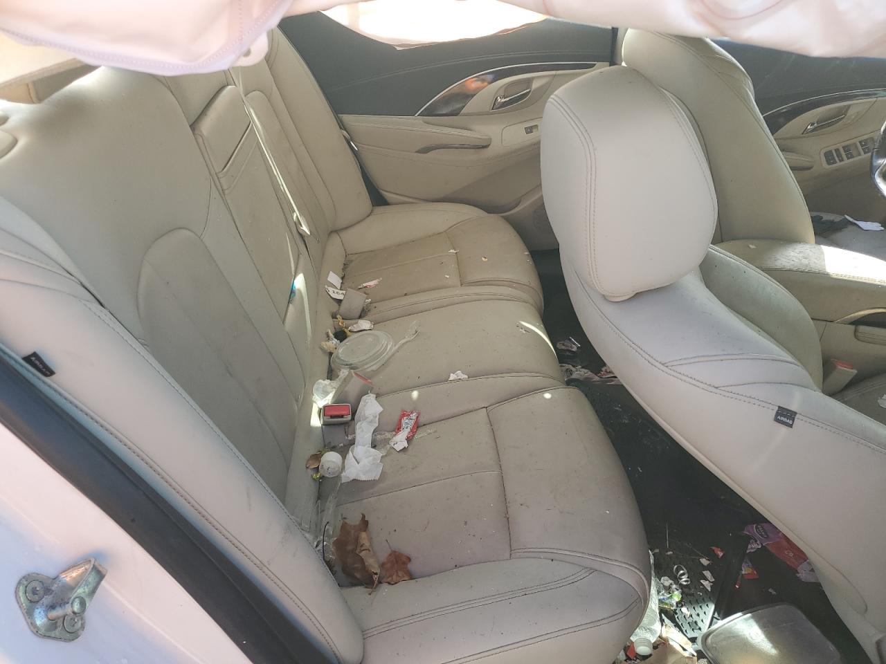 2015 Buick LaCrosse - Image 10