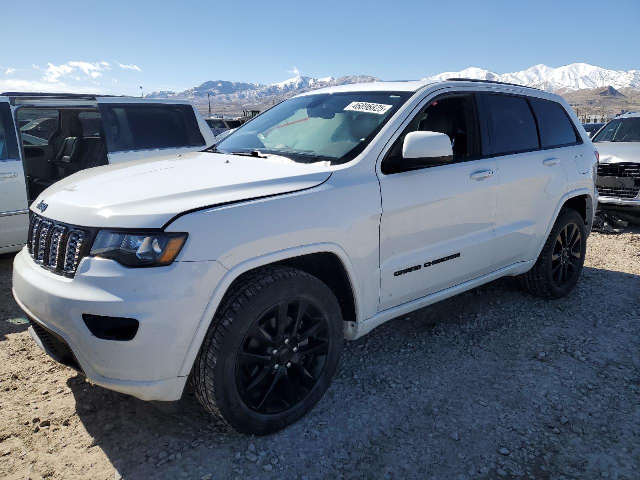 2017 Jeep Grand Cherokee - Image 1
