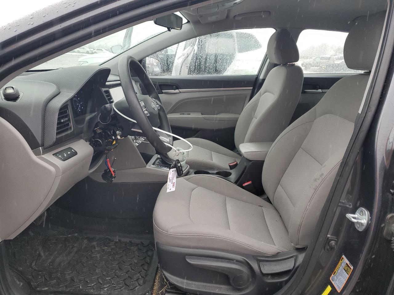 2020 Hyundai Elantra - Image 7