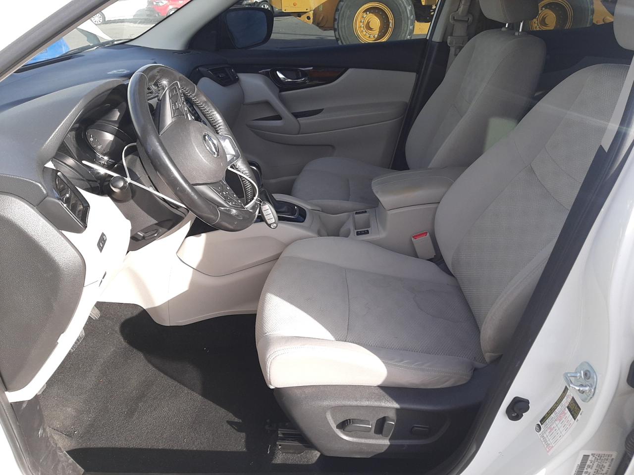 2018 Nissan Rogue - Image 7