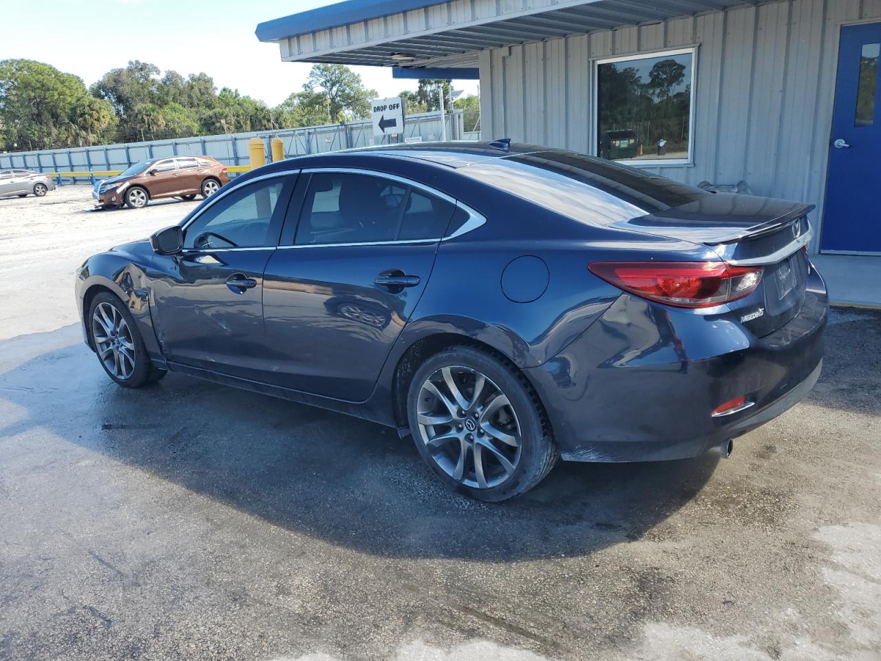 2017 Mazda 6 - Image 2