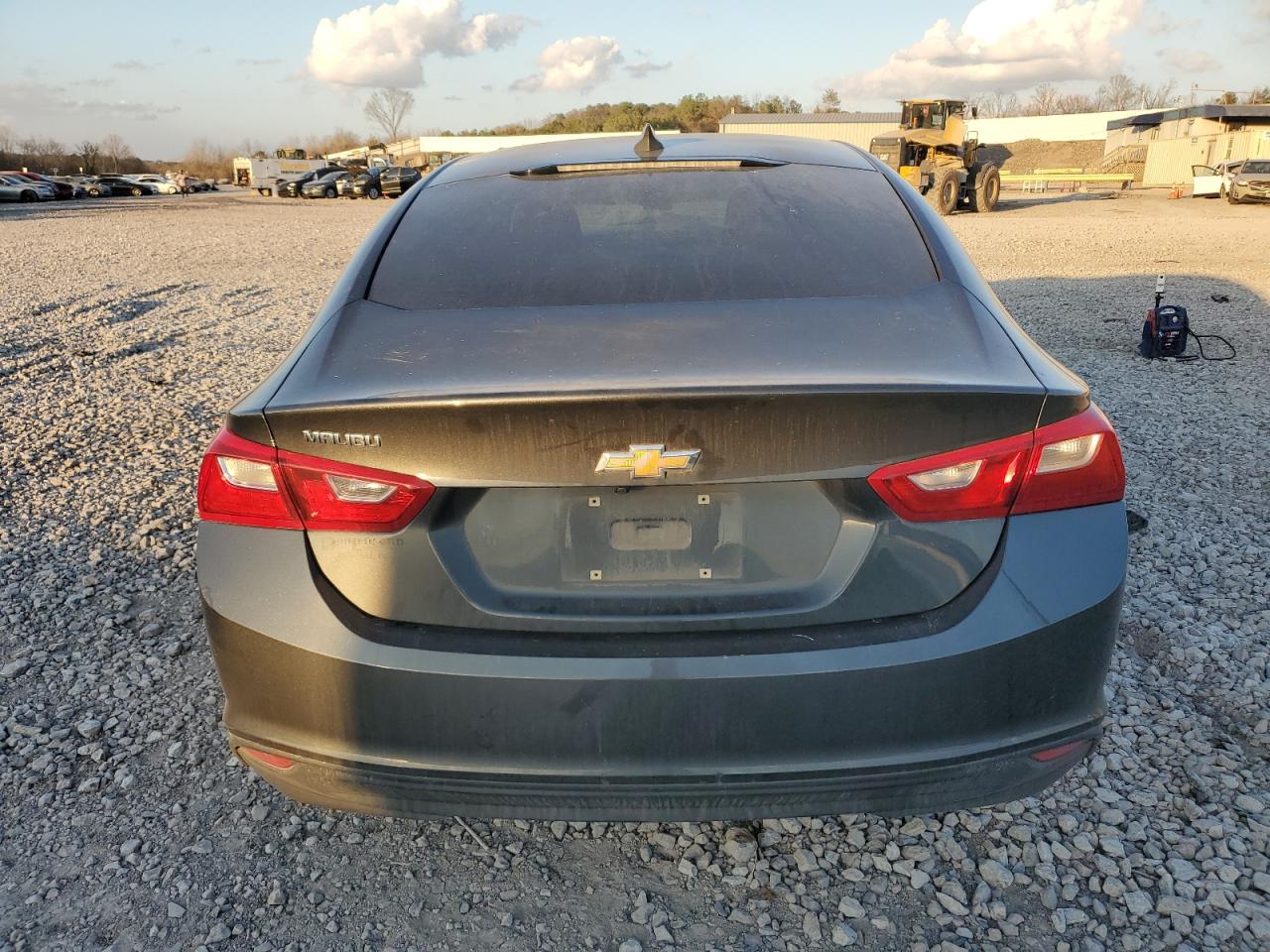 2017 Chevrolet Malibu - Image 6