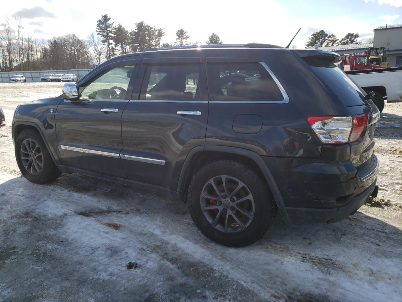 2012 Jeep Grand Cherokee - Image 2