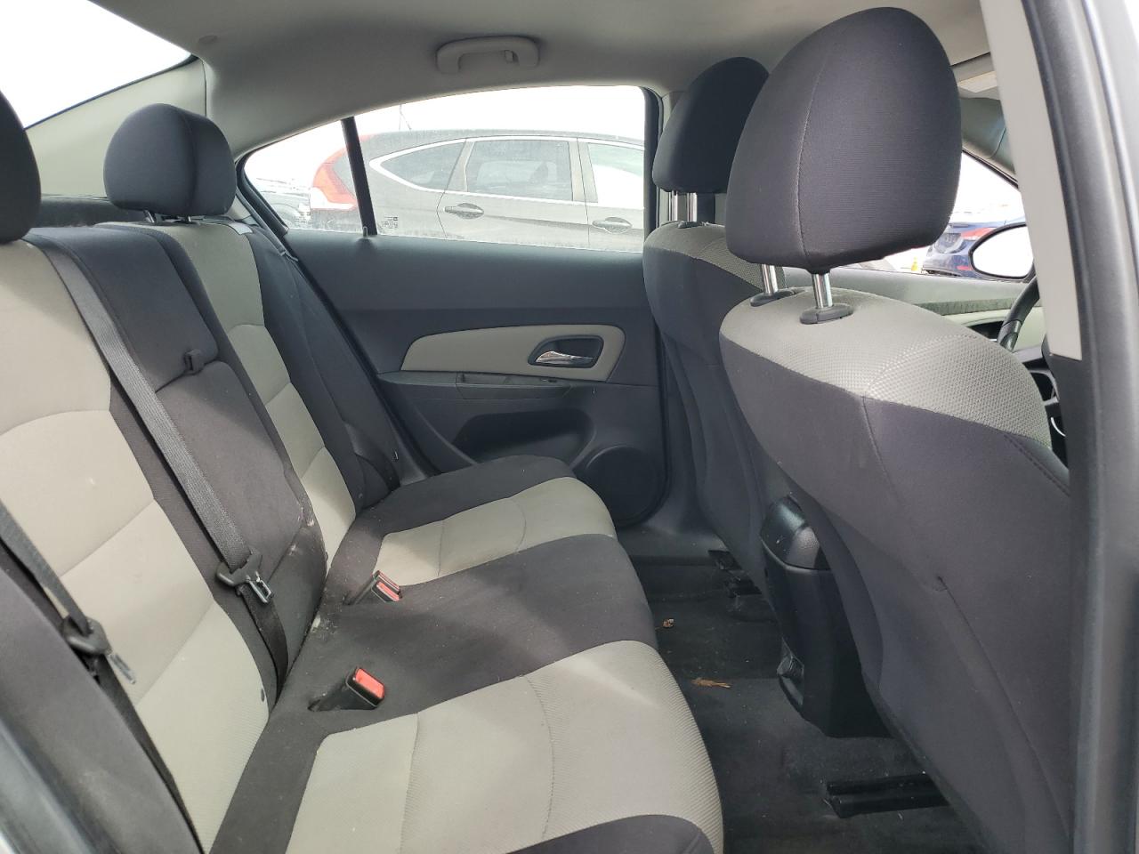 2012 Chevrolet Cruze - Image 10