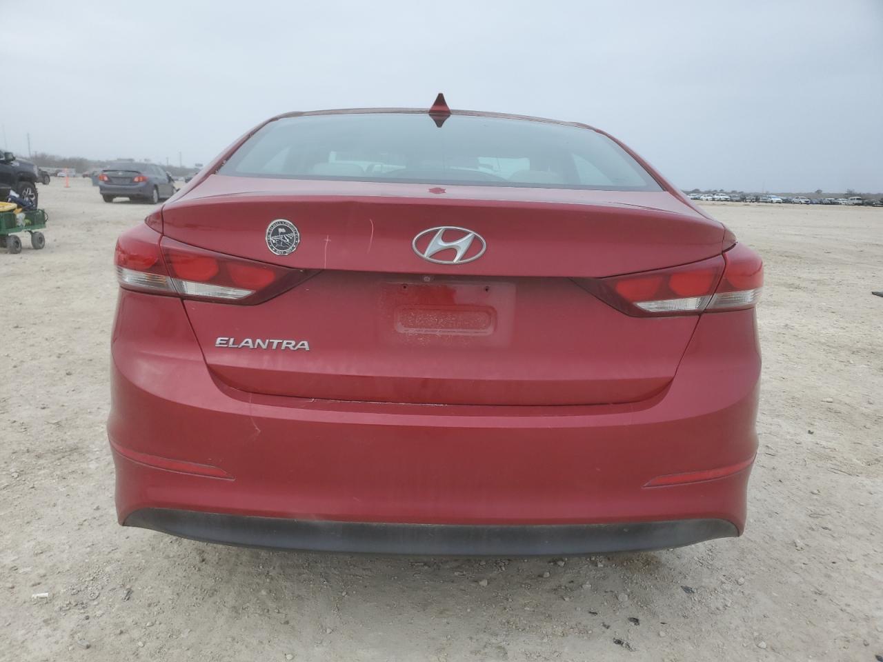 2017 Hyundai Elantra - Image 6
