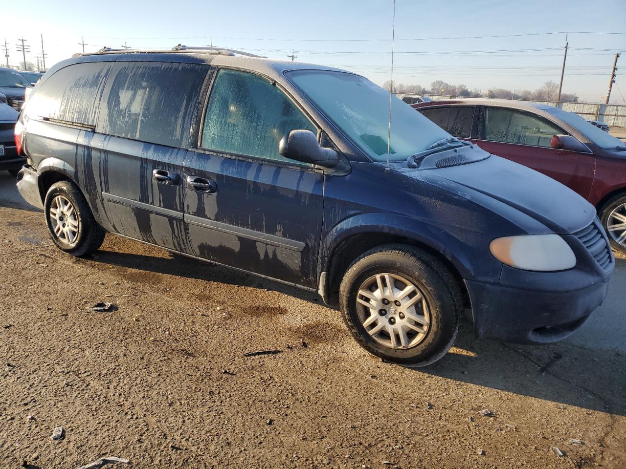 2005 Dodge Caravan - Image 4